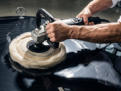 Polish wird aufgetragen